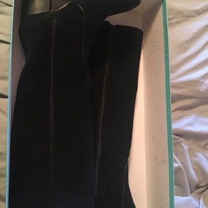 Beautiful Kate spade cow suedeBoots.